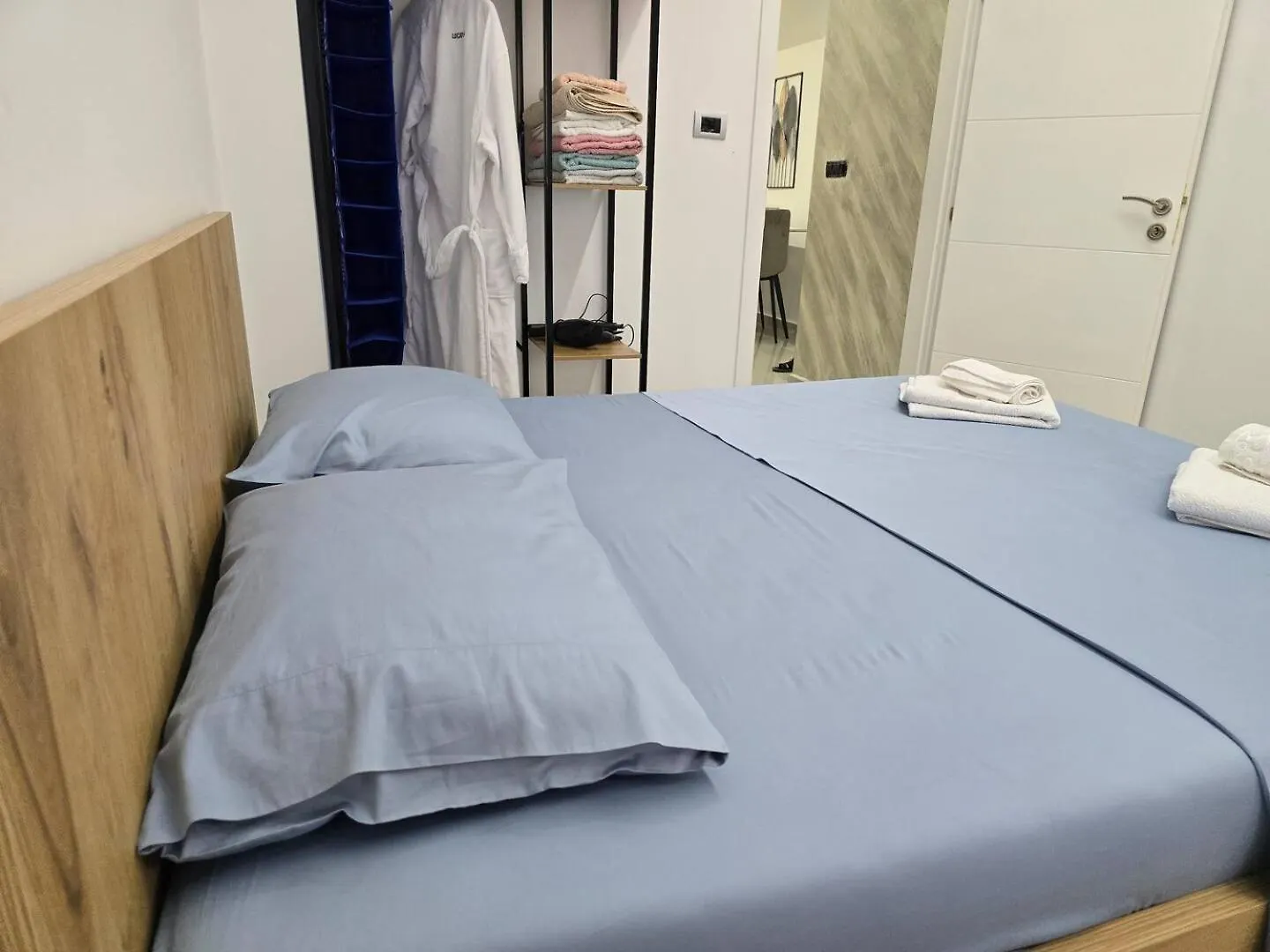Duka Apartment Librazhet